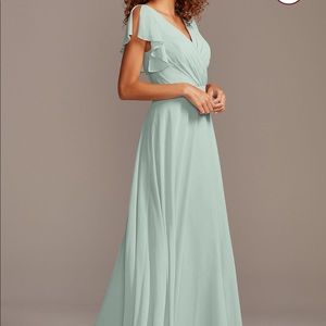 David’s bridal bridesmaids dress dusty sage size 6